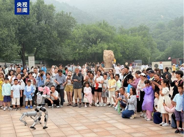 皇冠信用網_全球首创皇冠信用網!2025世界人形机器人运动会能量传递活动启幕