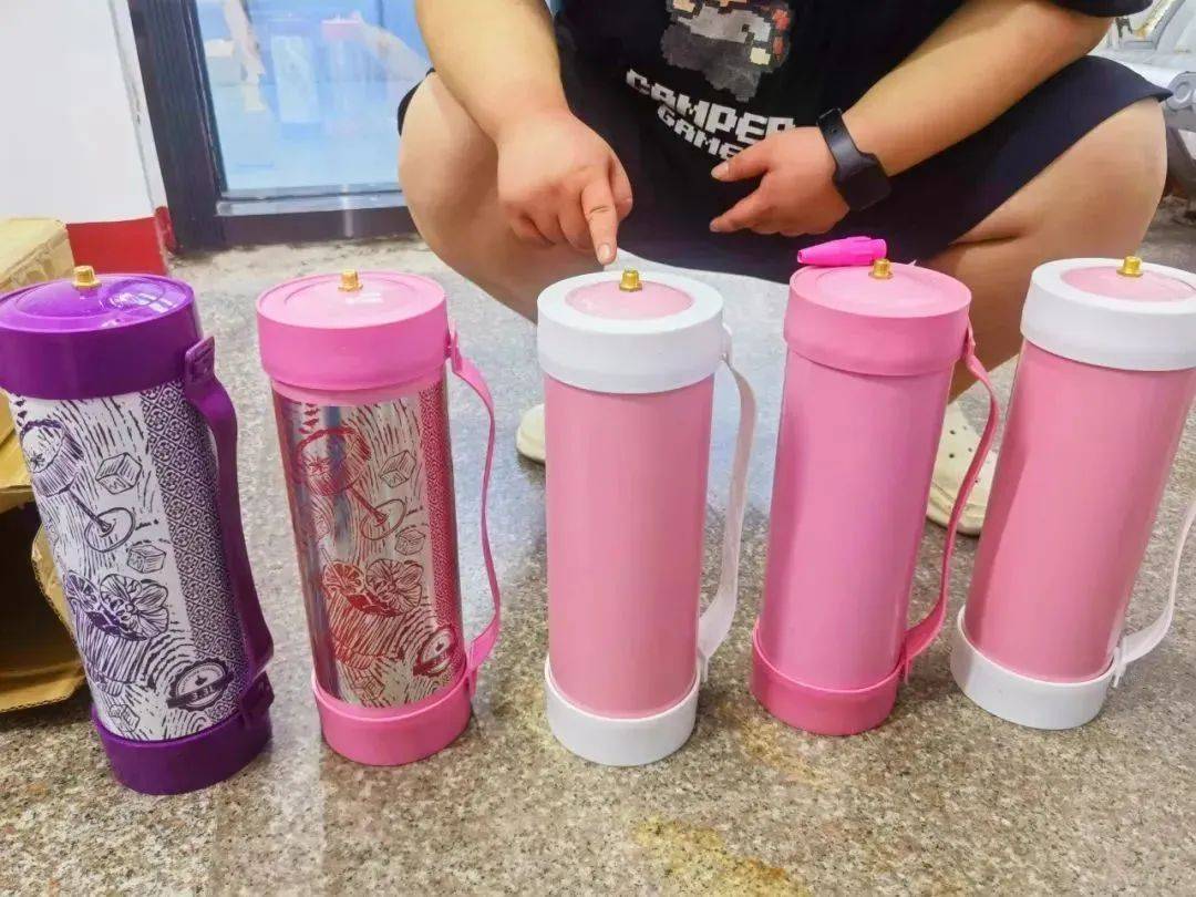 如何申请皇冠信用網
_男子退房如何申请皇冠信用網
,留下几个“粉色瓶子”!果断报警……