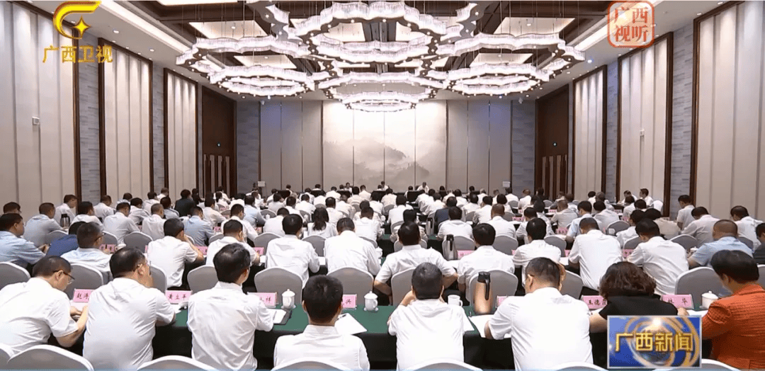 皇冠信用盘开户_柳州市委书记:违建轻轨透支人民信任皇冠信用盘开户,败坏党风政风,教训极其深刻