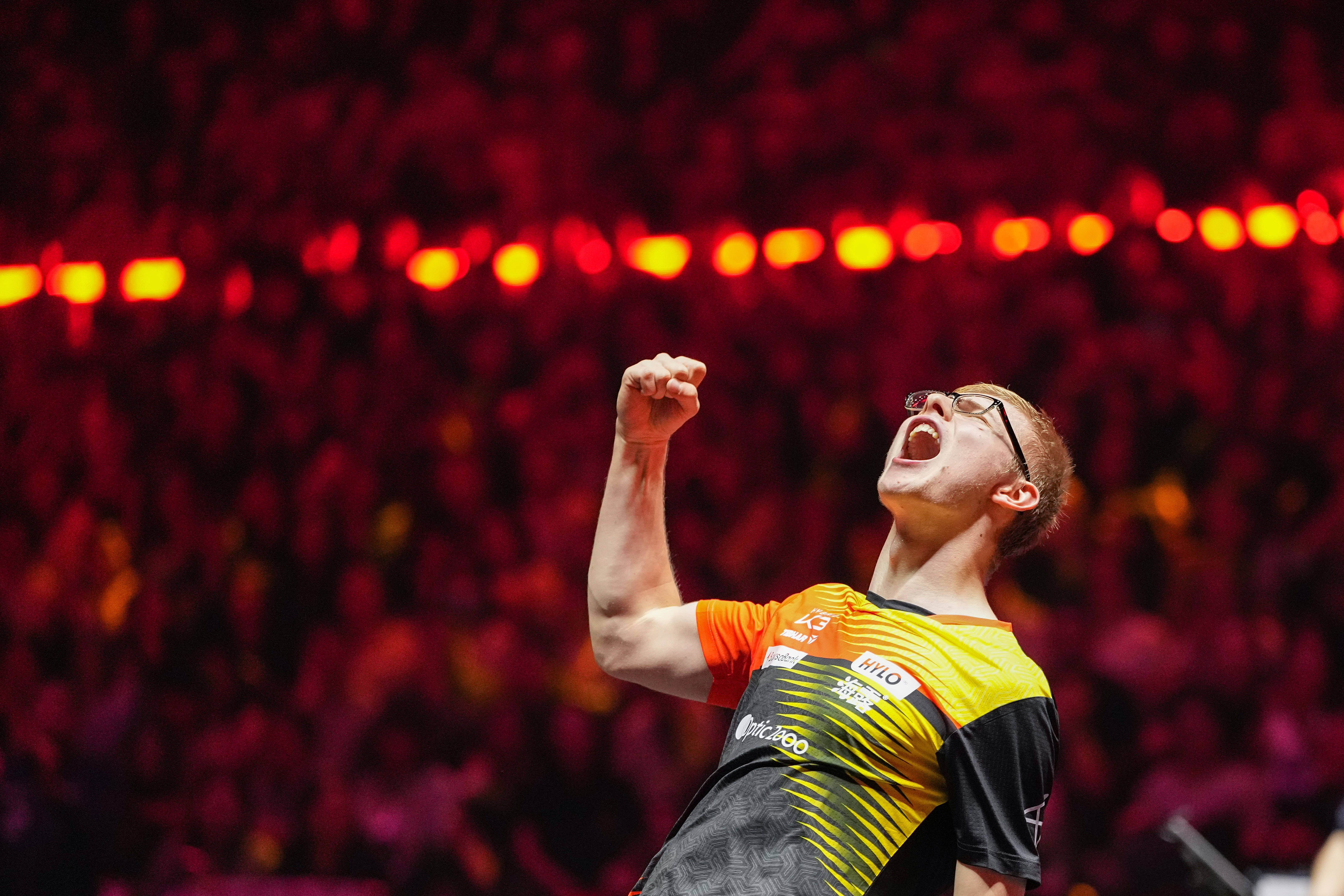 皇冠足球平台代理_WTT中国大满贯赛：陈俊菘无缘男单四强