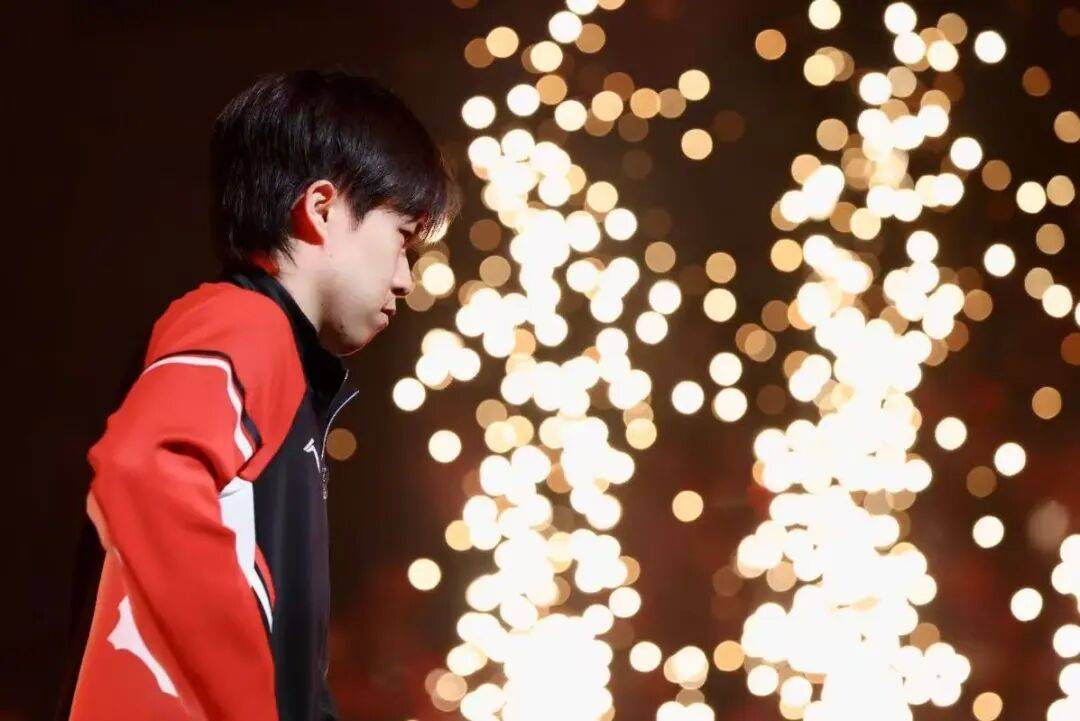 皇冠代理登录地址_孙颖莎、王曼昱女单争金皇冠代理登录地址，王楚钦、向鹏挺进男单4强 | WTT中国大满贯