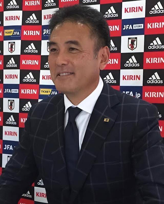 皇冠信用網结算日_58岁日本足协高层飞机上观看儿童色情片皇冠信用網结算日,丢工作并被法国禁入境十年,罚款4.1万元