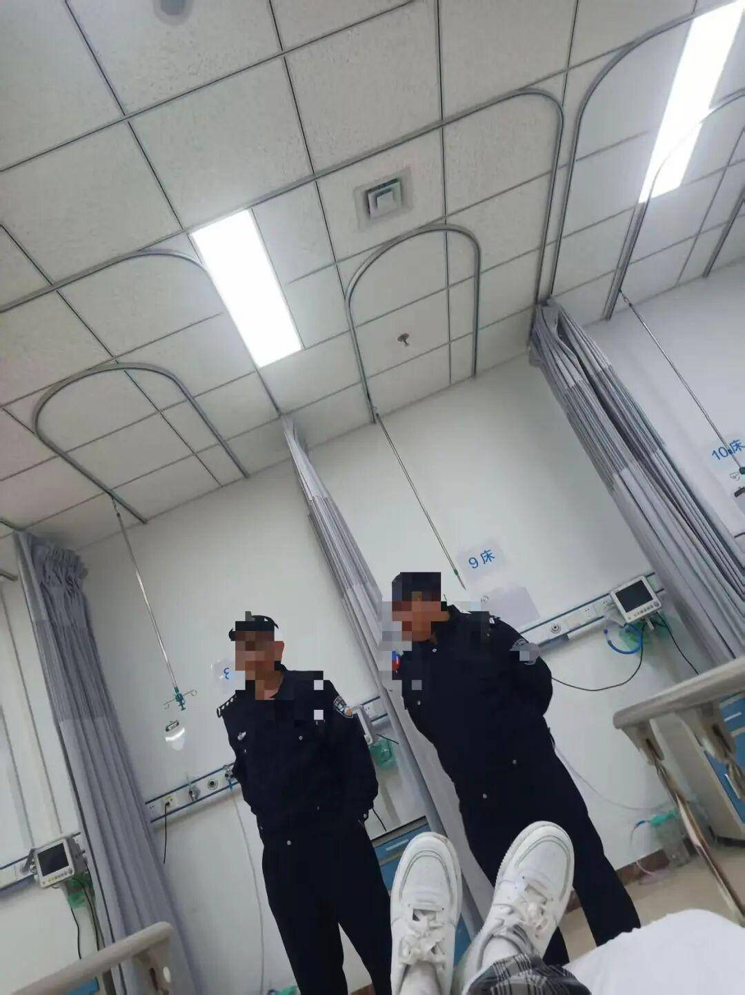 皇冠信用网_女子心脏不适求助120皇冠信用网，莫名其妙遭辱骂并挂电话，北京市120回应：接线员家里有事情绪失控，已道歉
