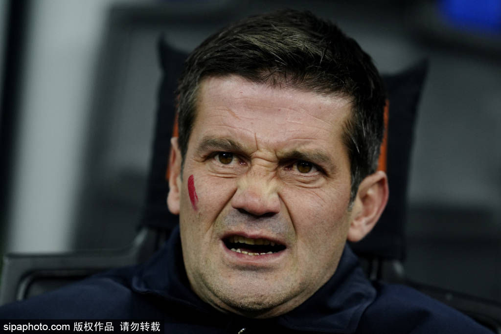 皇冠信用盘网址_米兰失利后皇冠信用盘网址，帕努奇直言德温特需改进：不能被霍伊伦轻易突破！