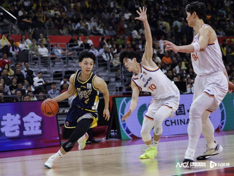 皇冠信用网会员
_广东男篮主场完败于上海皇冠信用网会员
,杜锋:命中率太低,不该随便放松