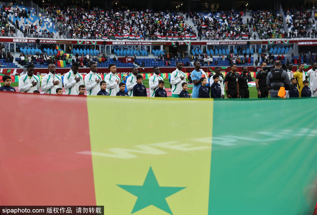 皇冠信用网登2代理_贺一然转会动态:山东泰山的诱惑与辽宁铁人的追求