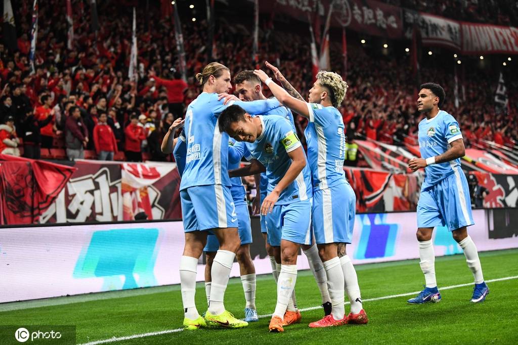 世界杯足球平台出租电话 _开门黑世界杯足球平台出租电话 ！中超-钟义浩27秒闪击武磊破门被吹 海港1-2河南