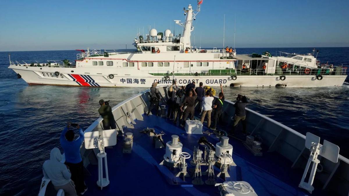 桑德维肯斯vs奥雷布洛_菲豁出去了桑德维肯斯vs奥雷布洛，南北进逼仁爱礁，南海大乱斗开始，中方已加速增兵