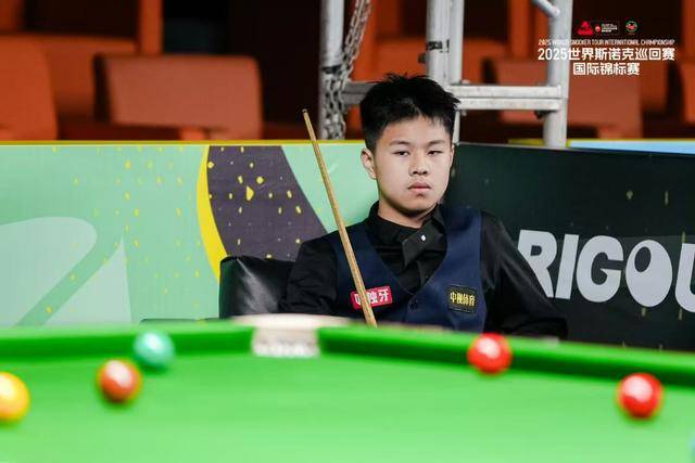 皇冠信用网代理注册_9位中国选手挺进斯诺克国锦赛32强 肖国栋爆冷出局