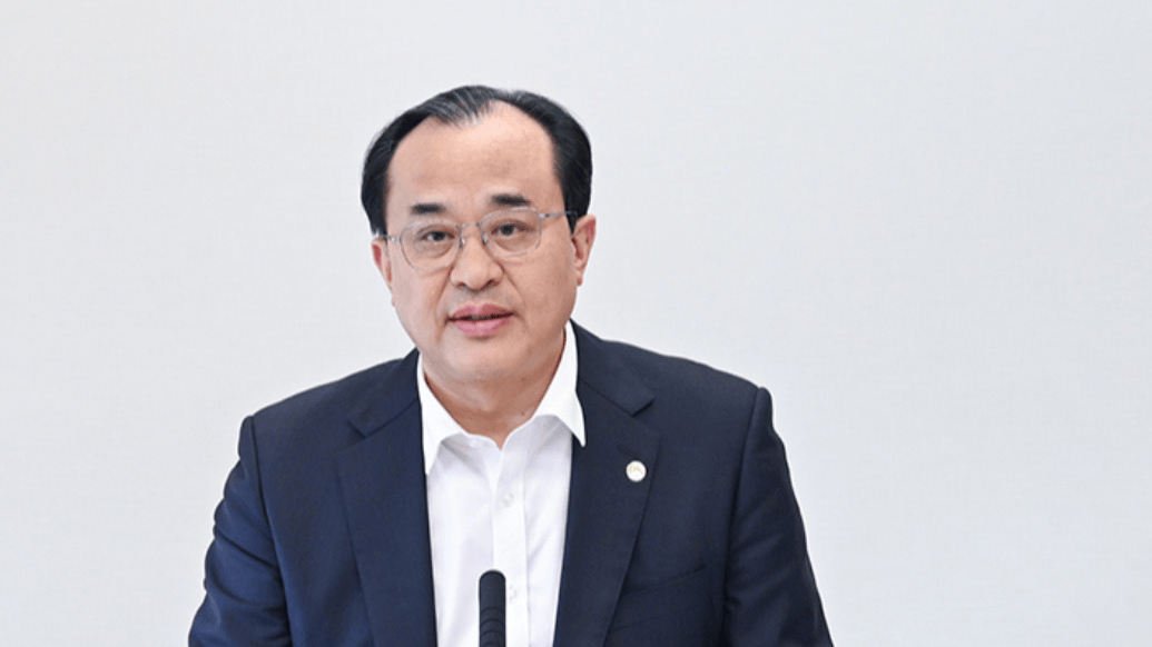 皇冠登一登二登三区别_李百安被查